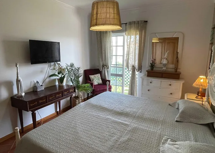 Casa Manu - *